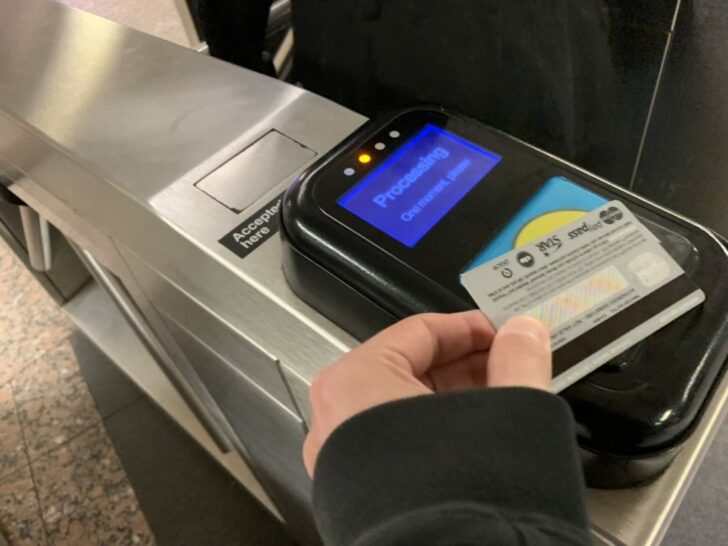 Guide to Riding Chicago's L Train System