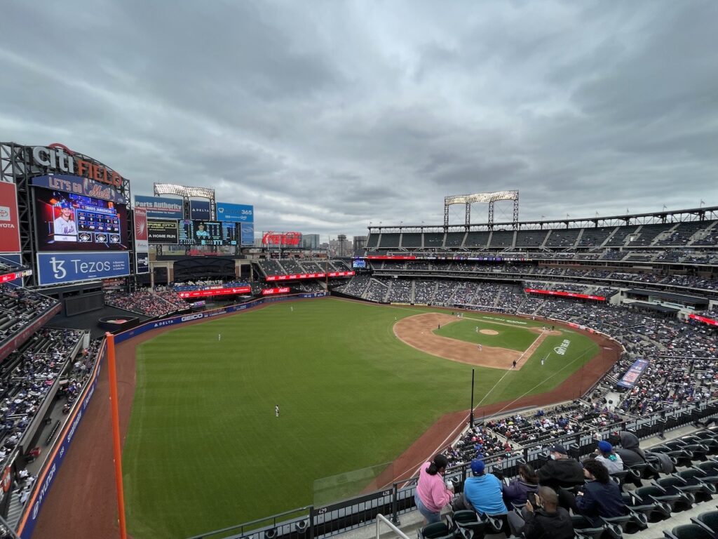 Citi Field on X: .@MrMet and @MrsMet take the train to the game