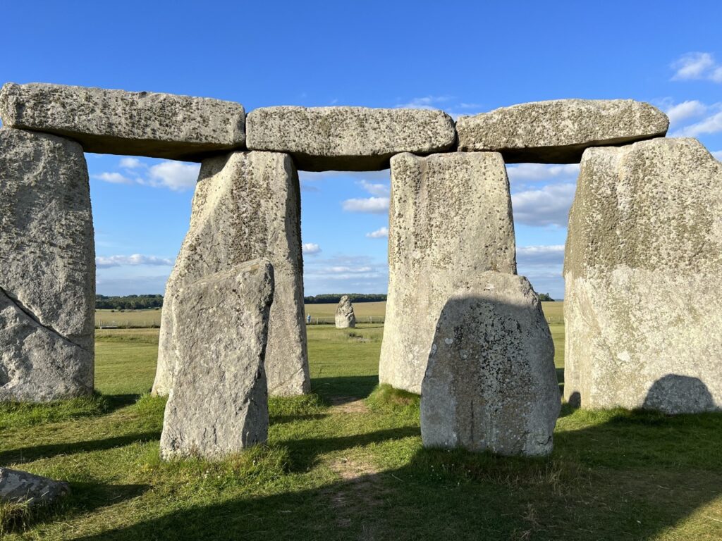 stonehenge tour inner circle