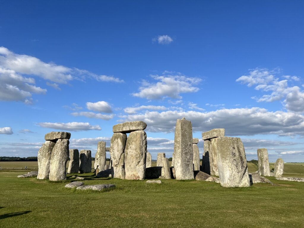 stonehenge circle tour
