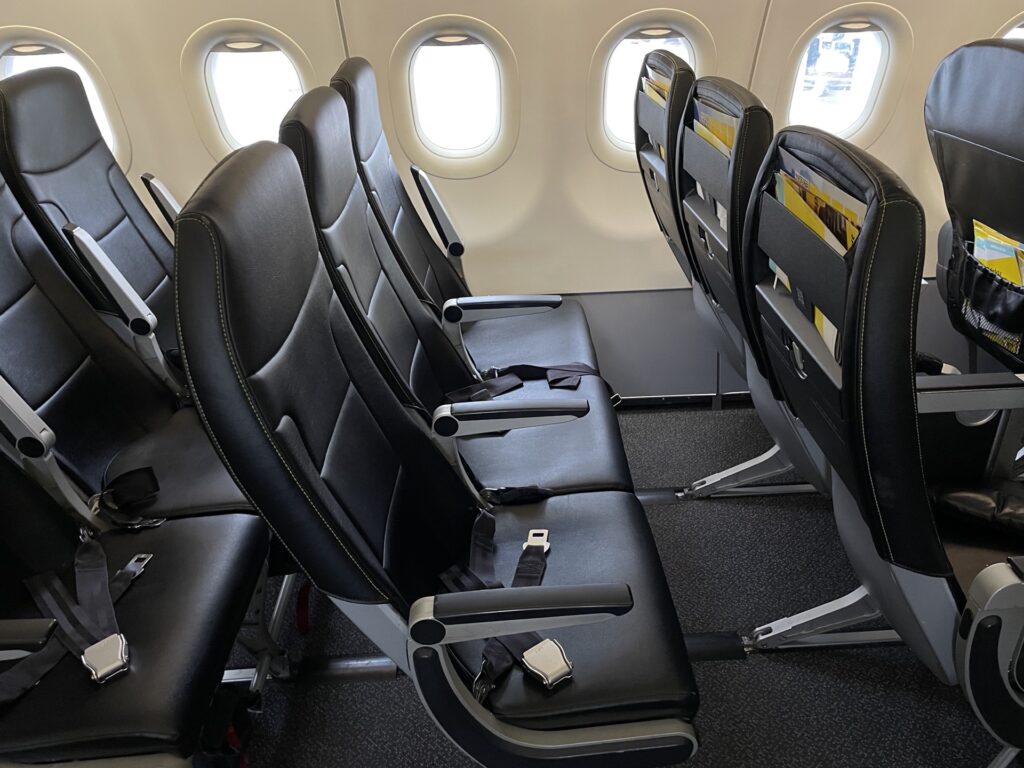 spirit airlines legroom