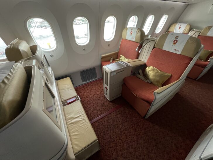 Air India Business Class Review — 787 From DXB To DEL