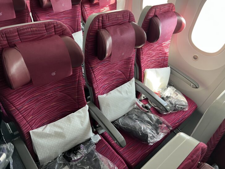 Qatar Airways Economy Review - DEL to DOH