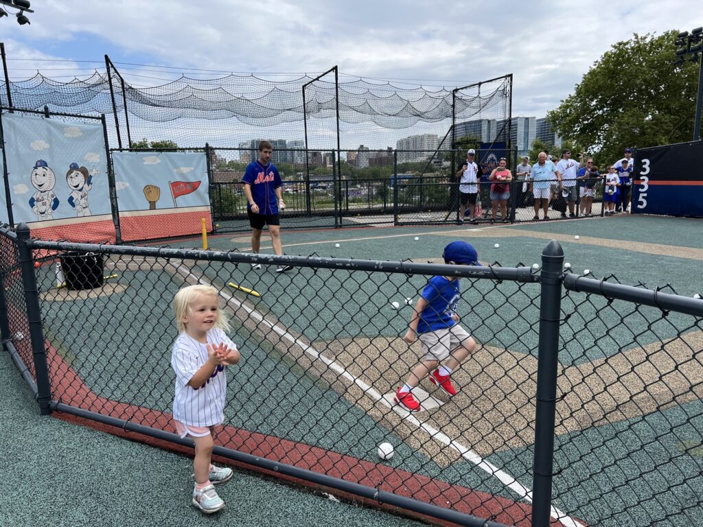 citi field game day tour