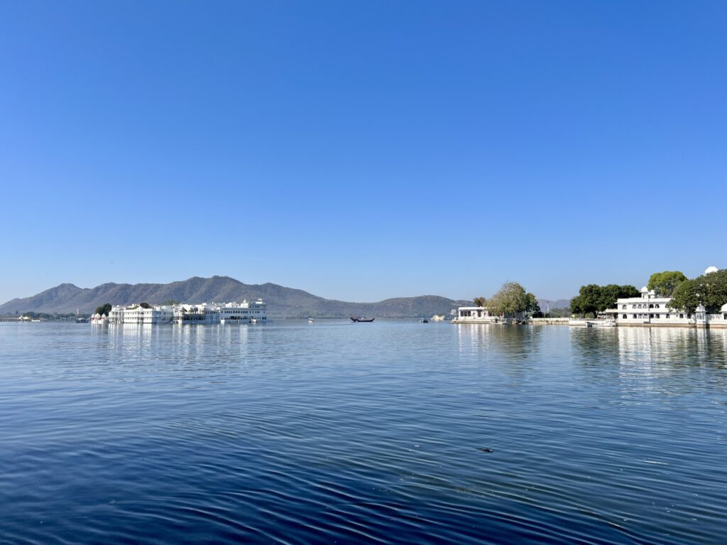 travel guide to udaipur