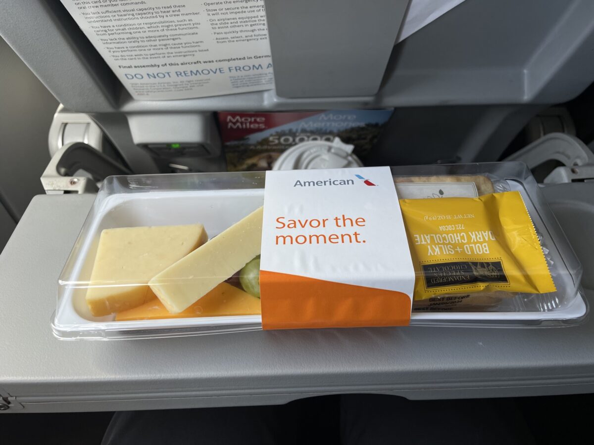 American Airlines A321T — Main Cabin vs Main Cabin Extra