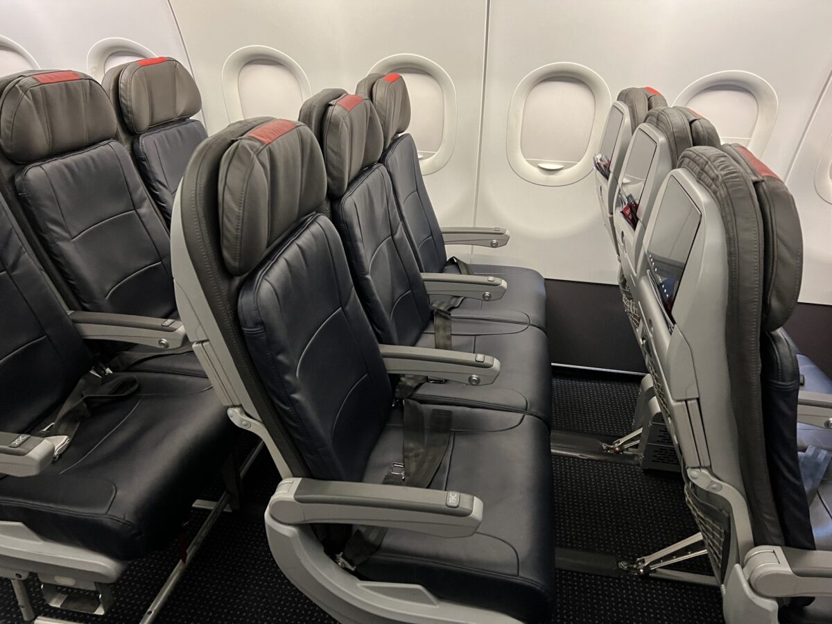 American Airlines A321t — Main Cabin Vs Main Cabin Extra